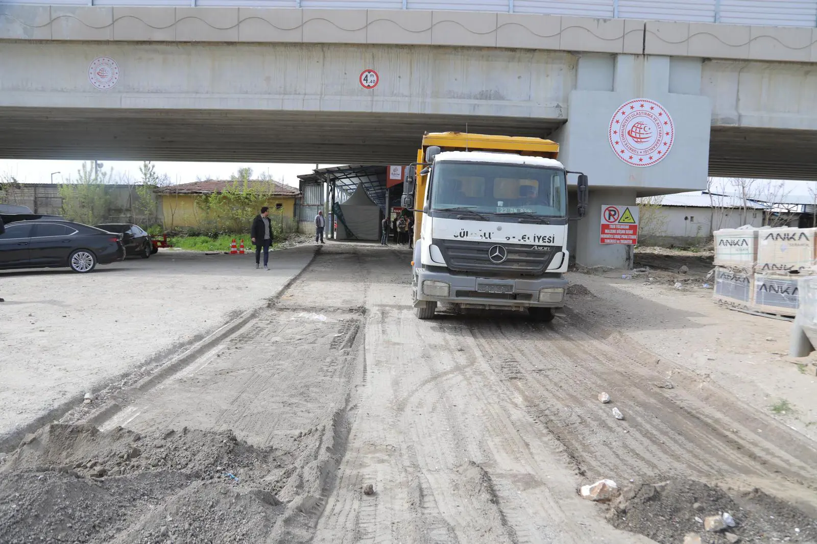 BAŞKAN GENCAN BALKAN PAZARI’NDA İNCELEMELERDE BULUNDU galeri görseli